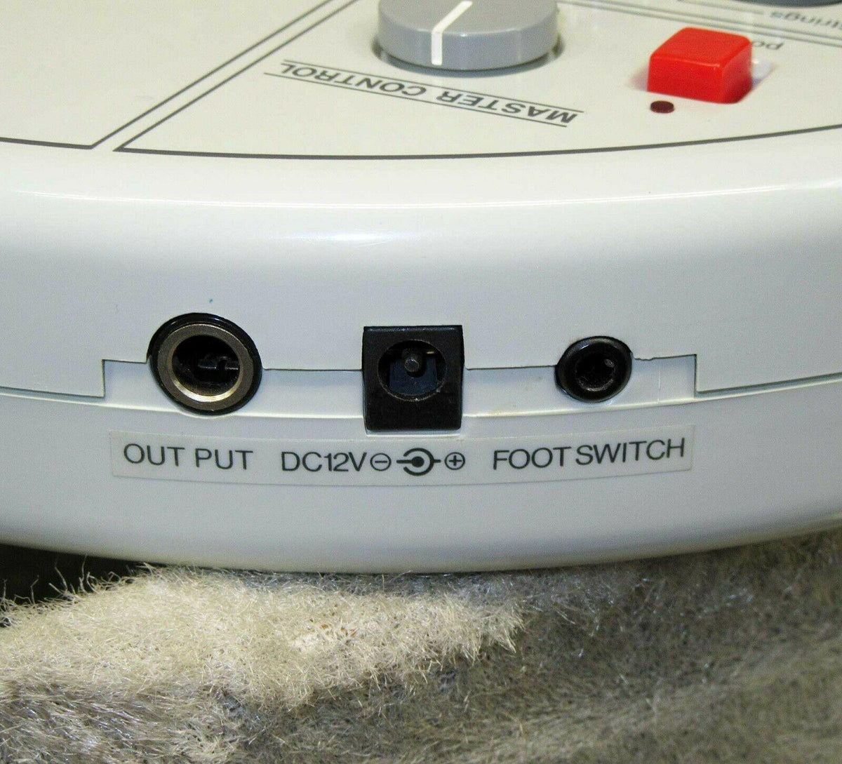Suzuki Omnichord OM 84 System Two w/ Hard Case Power Supply Manual TESTED! WORKS